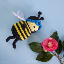 Load image into Gallery viewer, Zeno the Amigurumi Bumblebee | PDF Crochet Pattern