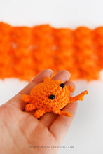 Load image into Gallery viewer, Amigurumi Little Crab | PDF Crochet Pattern