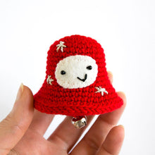 Load image into Gallery viewer, Jingle Bell Amigurumi | PDF Crochet Pattern