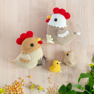Flora the Amigurumi Hen and the Little Chick | PDF Crochet Pattern - AiraliDesign