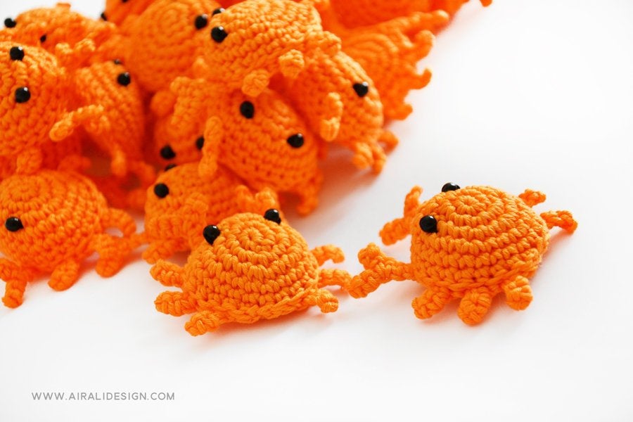 Amigurumi Little Crab | PDF Crochet Pattern